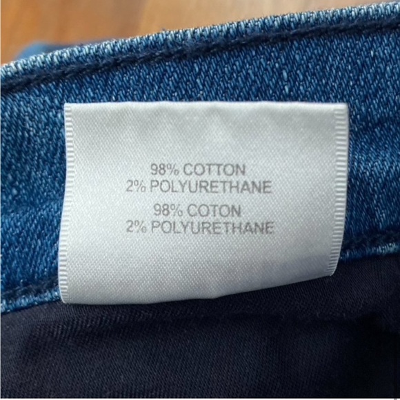 J Brand Tate Boy Fit Relaxed Jeans in Sorority Raze 26 - Picture 10 of 11